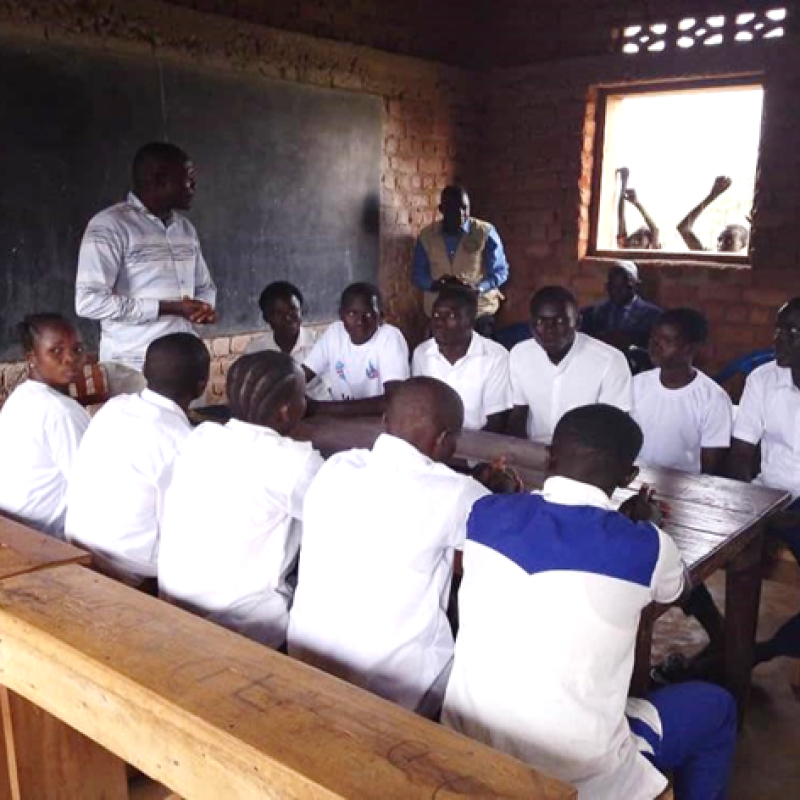 Débat littéraire entre Institut